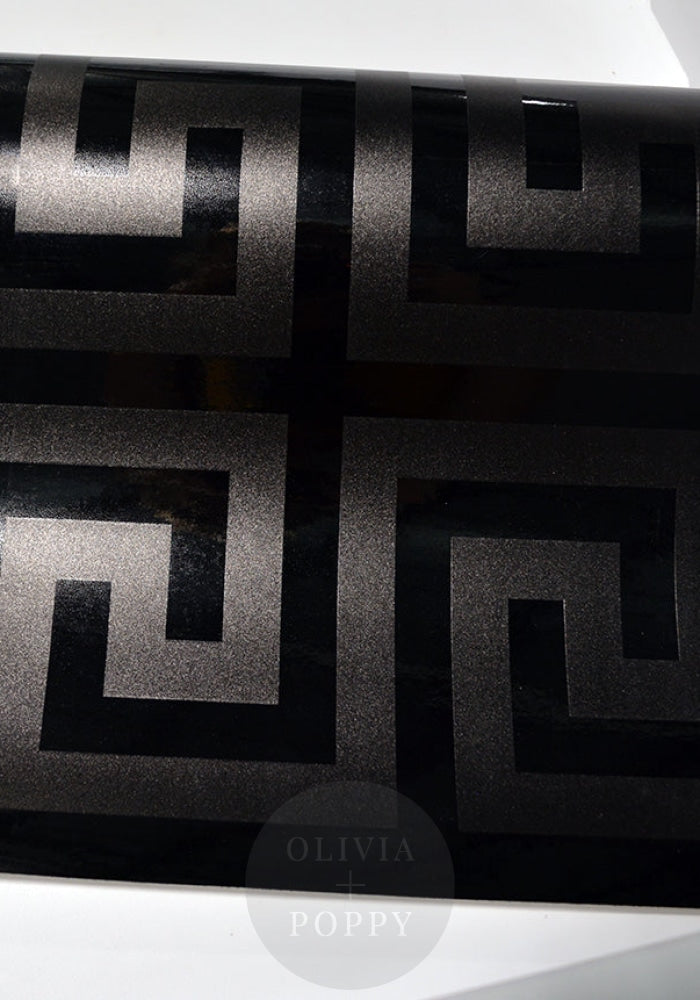 Greek Key Pearl Paste The Wall (Traditional) / Black Lacquer + Matte Wallpaper